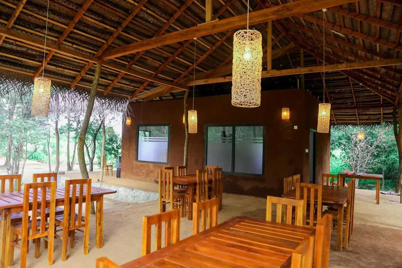 Sky Forest Habarana Hotel
